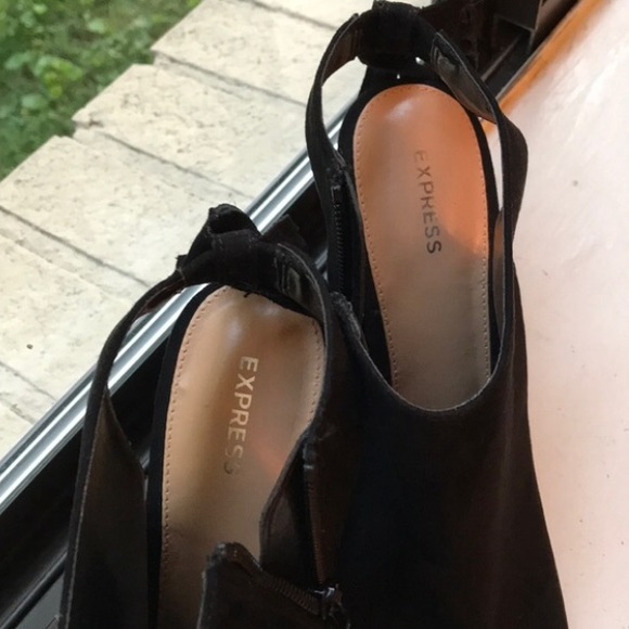 black peep toe fringed wedge - Picture 4 of 7